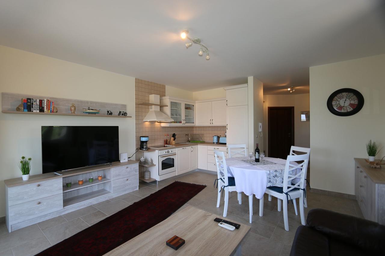 Apartment Soline Cove Extérieur photo